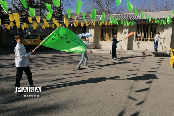 جشن نیمه شعبان در دبستان شهدای کریتون ۲ رودهن