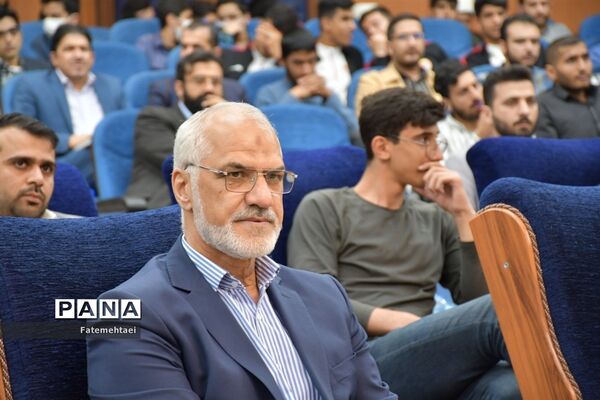 نشست صمیمی استاندار خوزستان با جوانان فرهیخته
