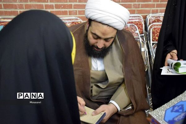 دورهمی دختران بینهایتی شهر تهران در آستانه نیمه شعبان