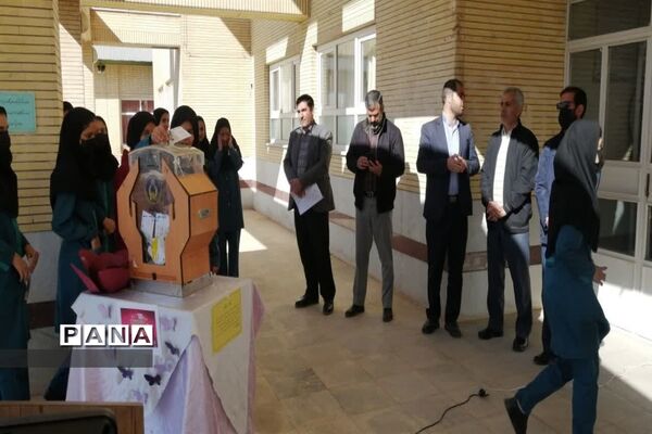 برگزاری جشن نیکوکاری در آموزشگاه دخترانه آیت‌الله کاشانی داران