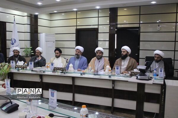 نشست مشترک ائمه جمعه، مدیران و روسای آموزش و پرورش استان بوشهر