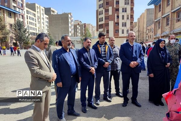 آیین نمادین روز درختکاری در دبیرستان استعدادهای درخشان شهید بهشتی رودهن