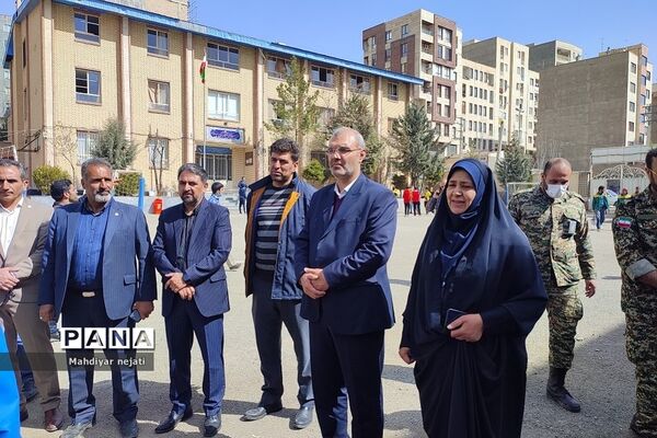 آیین نمادین روز درختکاری در دبیرستان استعدادهای درخشان شهید بهشتی رودهن