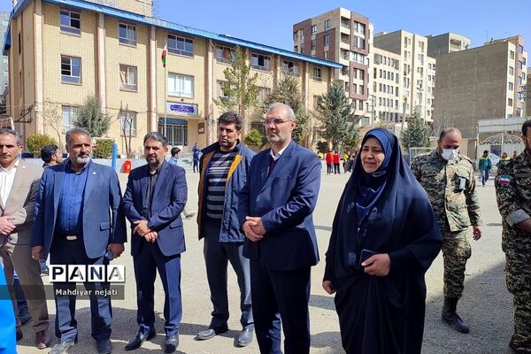 آیین نمادین روز درختکاری در دبیرستان استعدادهای درخشان شهید بهشتی رودهن