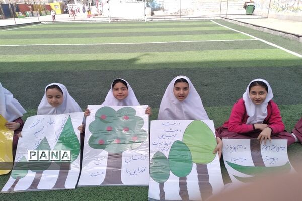 مراسم روز درختکاری در مدرسه پروین اعتصامی شهرستان قدس