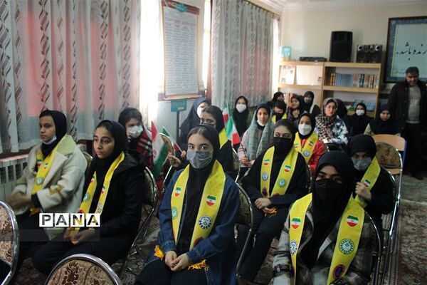 مراسم جشن نیکوکاری در دبیرستان شاهد اطهر ناحیه 1 زنجان