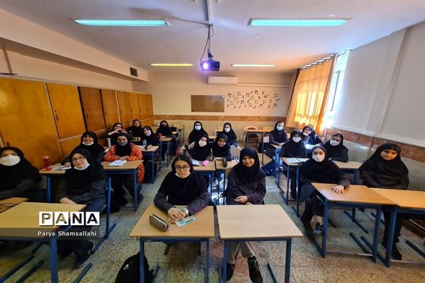 اجرای طرح ایما در دبیرستان فرهنگ دختران منطقه ۱۳
