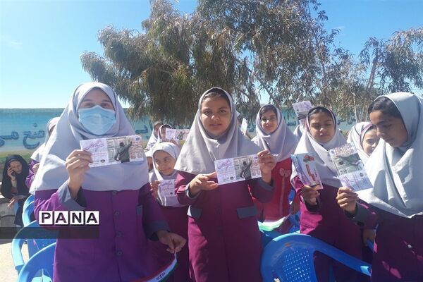 برگزاری جشن نیکوکاری در دبستان عفت ابرکوه