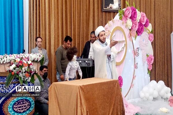 جشن عبادت و بندگی دانش‌آموزان دختر در شهرستان قرچک