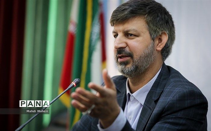 نیکوکاری ابعاد بسیار مختلفی دارد و نباید فقط روی بُعد اقتصادی آن متمرکز شد