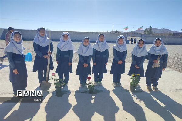 جشن روز درختکاری مدرسه لقمان شهرستان خاتم