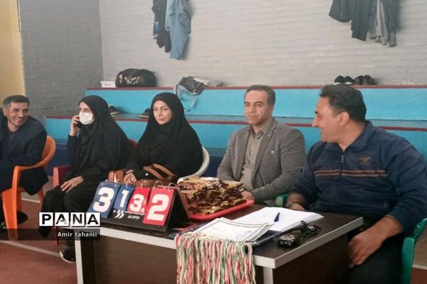 برگزاری مسابقه فوتسال فرهنگیان منطقه ۱۸