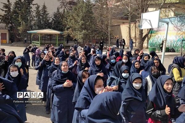 آیین روز درختکاری در دبیرستان تربیت رودهن