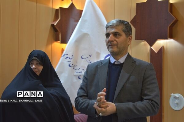 جلسه شورای نظارت بر مدارس و مراکز غیر دولتی و تجلیل از کارگروه مدارس و مراکز غیر دولتی خراسان رضوی