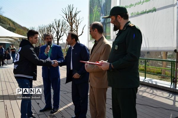 مراسم روز درختکاری و گرامیداشت هفته منابع طبیعی در منطقه ۲