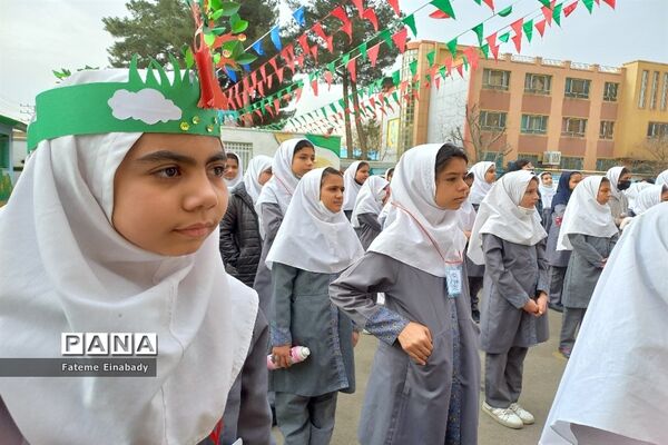 جشن بزرگ نیمه شعبان در مدرسه حاجیه خانم نوری ملارد