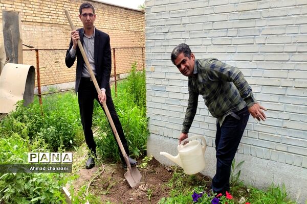 آیین نمادین درختکاری در مدارس کارون