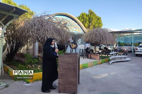 برگزاری نمایشگاه دستاوردهای دانش‌آموزان در هنرستان‌های ناحیه چهار شیراز