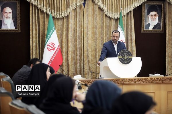 آخرین نشست سخنگوی اقتصادی دولت در سال 1401