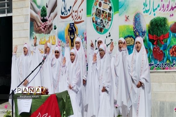 جشن نیکوکاری و درختکاری  در مدرسه مسلم صادقی شریف‌آباد پاکدشت