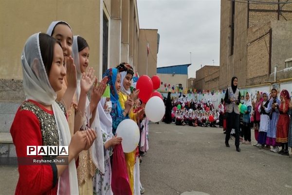 جشن نیکوکاری و درختکاری  در مدرسه مسلم صادقی شریف‌آباد پاکدشت