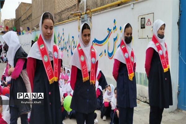 جشن نیکوکاری و درختکاری  در مدرسه مسلم صادقی شریف‌آباد پاکدشت