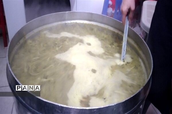 جشن میلاد با سعادت منجی عالم  بشریت در دبیرستان شهید زارع ناحیه 3 کرج