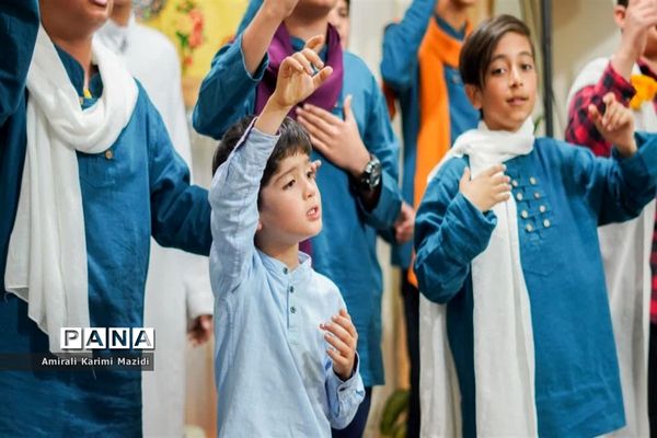 جشن خانگی هیات دانش‌آموزی انصارالمهدی ناحیه 3 به مناسبت میلاد امام زمان(عج)