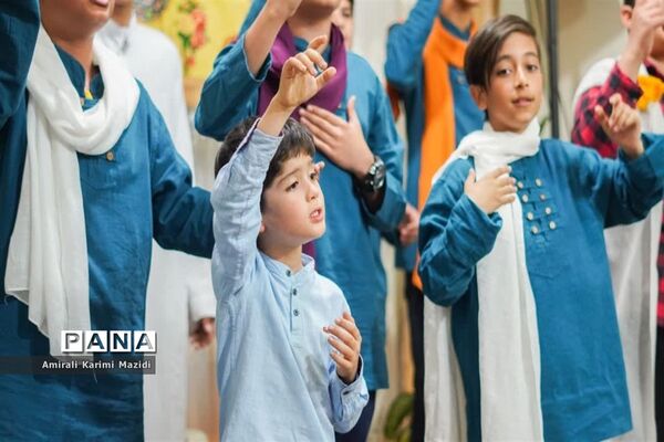 جشن خانگی هیات دانش‌آموزی انصارالمهدی ناحیه 3 به مناسبت میلاد امام زمان(عج)