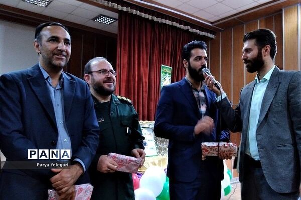 آیین تجلیل از برگزیدگان مسابقه «فرزندان انقلاب» در شهرستان قرچک