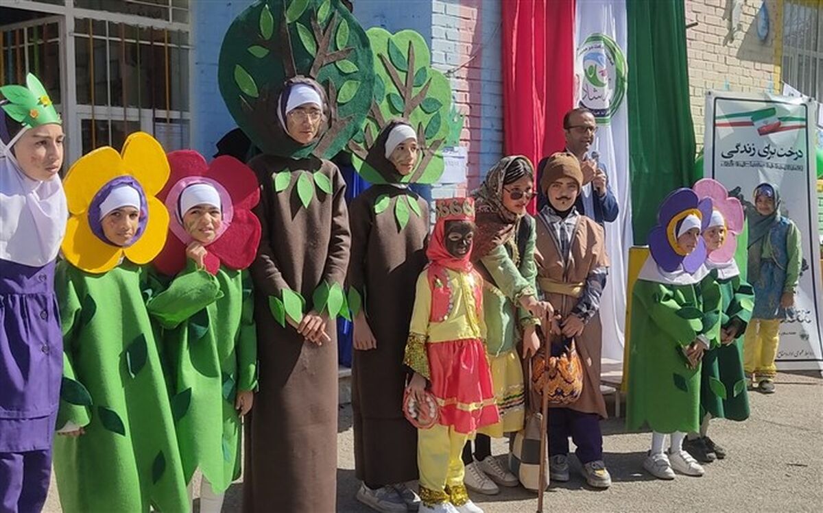 زنگ طبیعت در مدرسه گوهرشاد شهرستان شاهرود نواخته شد/ فیلم