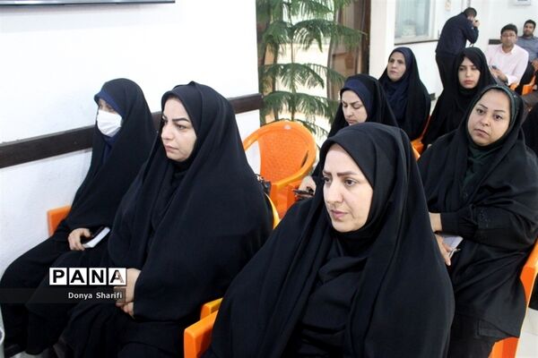 جشن میلاد حضرت مهدی (عج) در اداره‌کل آموزش و پرورش استان بوشهر