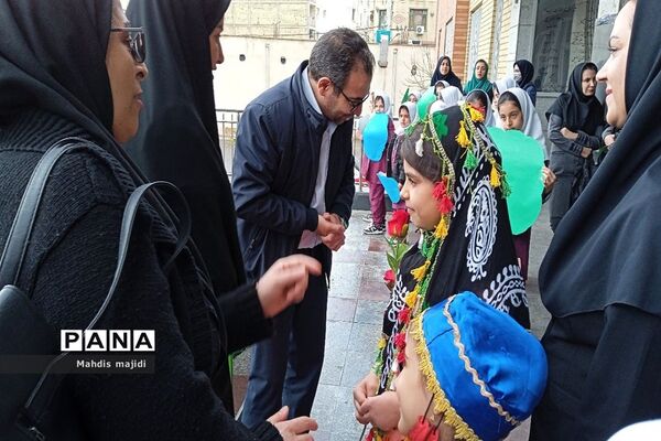 گرامیداشت هفته منابع طبیعی در دبستان زینب یک ملارد
