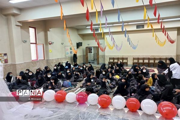 استقبال سالروز میلاد منجی عالم بشریت در مدارس