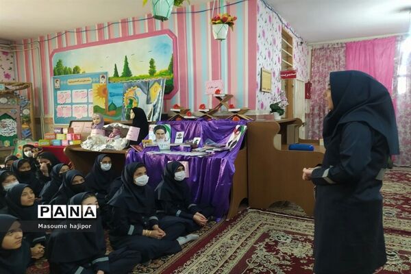 جشن نیمه شعبان در دبیرستان نوشین بختیاری بخش جوادآباد