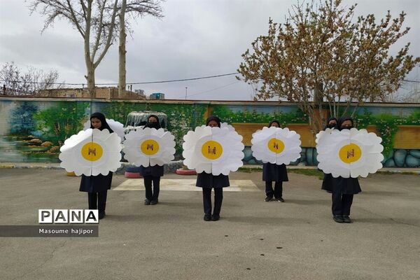 جشن نیمه شعبان در دبیرستان نوشین بختیاری بخش جوادآباد