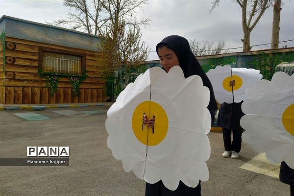 جشن نیمه شعبان در دبیرستان نوشین بختیاری بخش جوادآباد