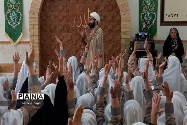 جشن اعیاد شعبانیه درآموزشگاه شاهدحضرت فاطمه زهرا(س) اسلامشهر