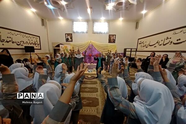 جشن اعیاد شعبانیه درآموزشگاه شاهدحضرت فاطمه زهرا(س) اسلامشهر