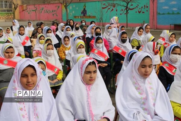گرامیداشت روز درختکاری در ناحیه یک بهارستان