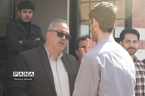 مراسم تجلیل از دانش‌آموزان برتر در دبیرستان آل یاسین شهرری