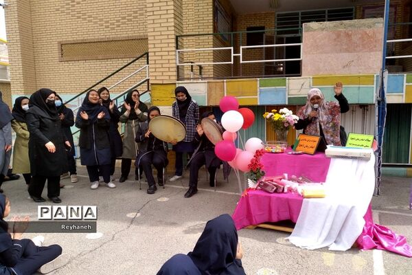 برگزاری جشن نیمه شعبان در دبیرستان عدالت شهر جوادآباد