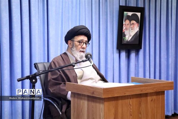 دیدار و تجلیل از مربیان فعال اتحادیه انجمن‌های اسلامی دانش‌آموزی آذربایجان شرقی