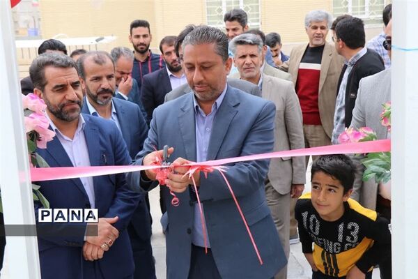 افتتاح ۲ زمین چمن مصنوعی با حضور معاون استاندار در ابرکوه