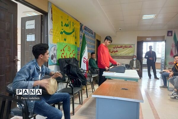 جشن نیمه شعبان و انتظار در هنرستان آیت‌الله هاشمی رفسنجانی رودهن