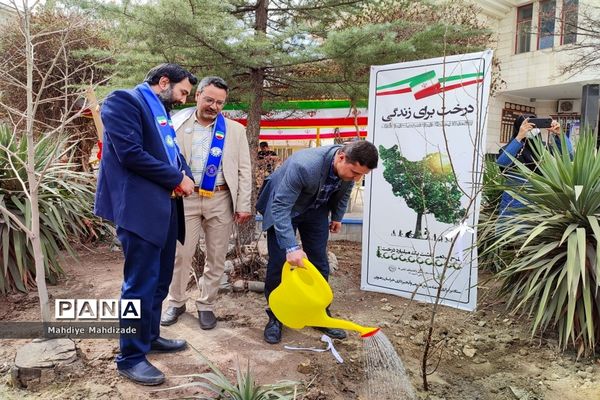 مراسم استانی روز درختکاری در ناحیه ۶ مشهد