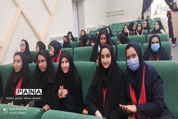 اختتامیه بخش هنرهای آوایی جشنواره فرهنگی هنری فردا در شهرستان کاشمر