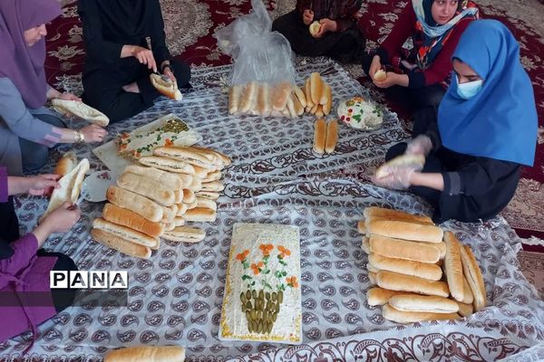 جشن میلاد مولای مهربانی و امید زندگانی در دبستان حضرت رقیه ناحیه یک یزد