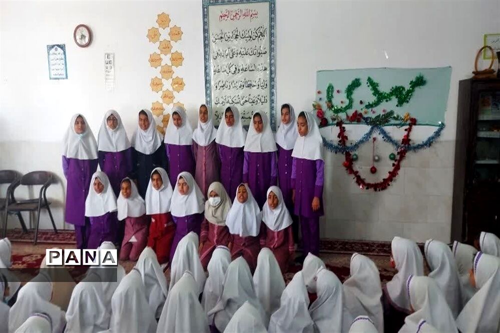 جشن میلاد مولای مهربانی و امید زندگانی در دبستان حضرت رقیه ناحیه یک یزد