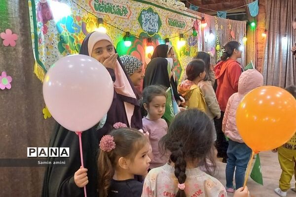جشن نیمه شعبان ویژه کودکان در دفتر امام‌ جمعه رودهن